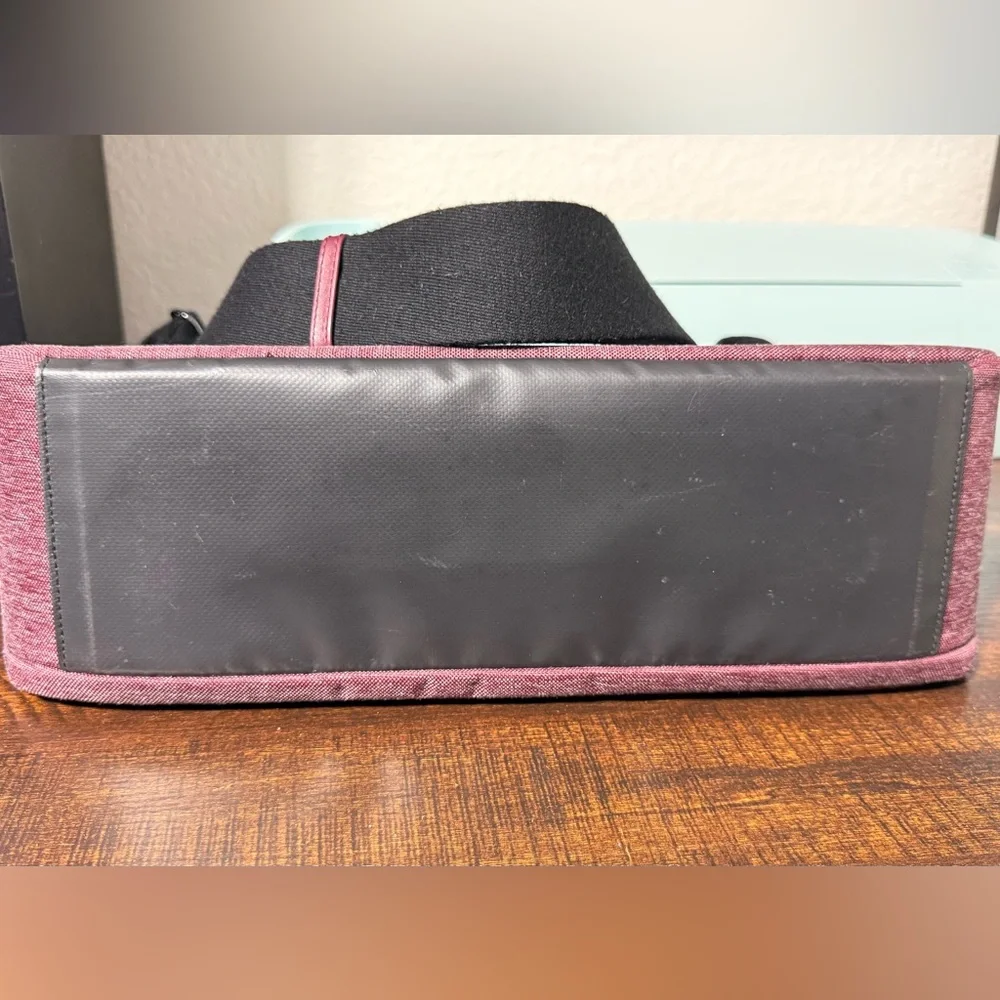 Evernote × AbrAsus Triangle Commuter Bag - Picture 6 of 15